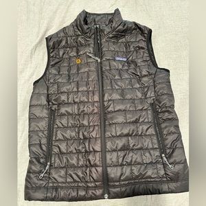 EUC Patagonia mens nano puff vest size medium